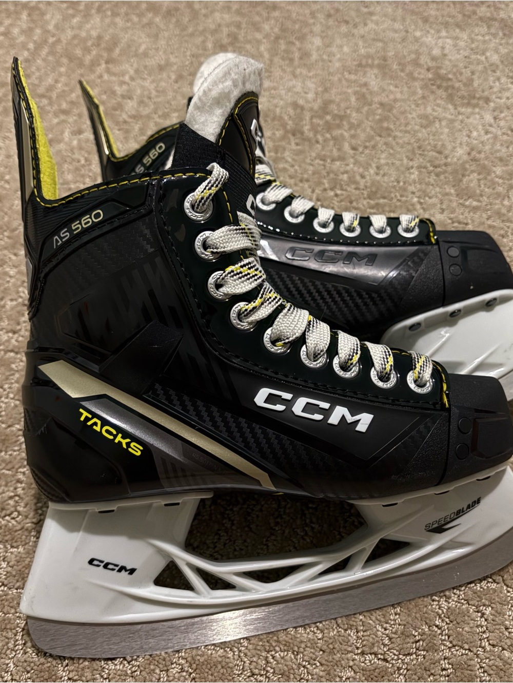 CCM Junior Hockey Skates- Tacks AS 560